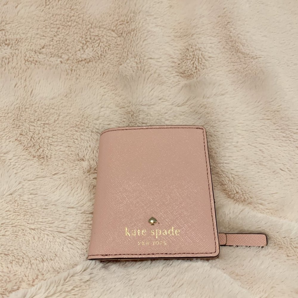 Small Kate Spade Wallet (Pink)